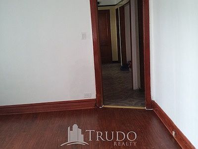 2nd image of 3759 W Diversey Ave