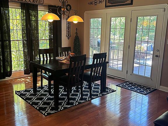 4th image of 510 Foxwood Ct