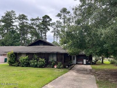 1 Holly Cor, Diamondhead, MS, 39525