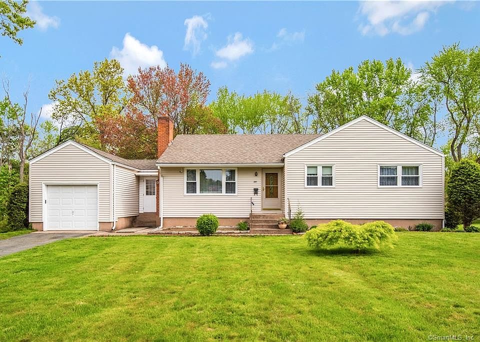 297 Hackmatack St, Manchester, CT 06040 Zillow
