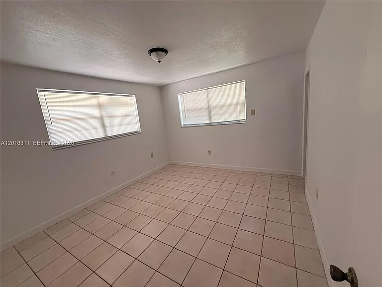 311 NE 57th St #311 — Photo 8