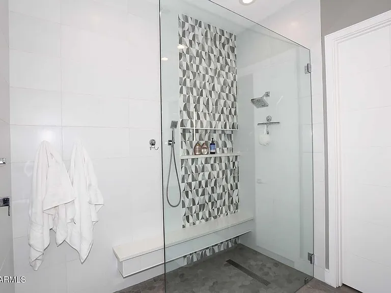 7305 E Del Acero Dr — Photo 48