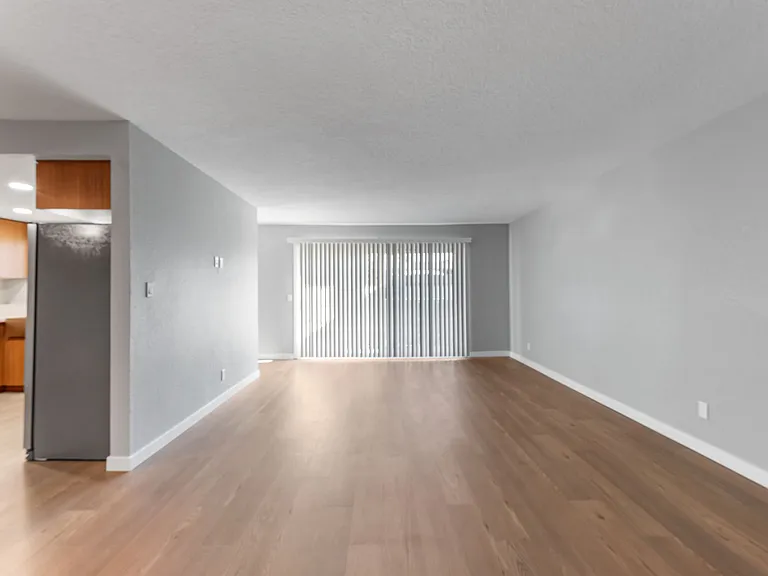 Countrywood Apartments — Photo 8