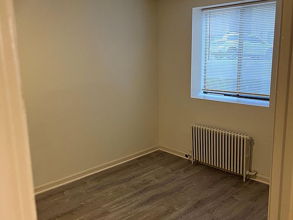 5th image of 2220 W Farwell Ave #G