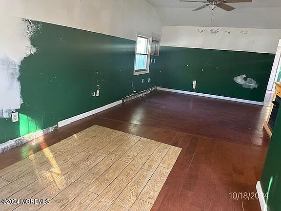 4th image of 65 Bay Parkway