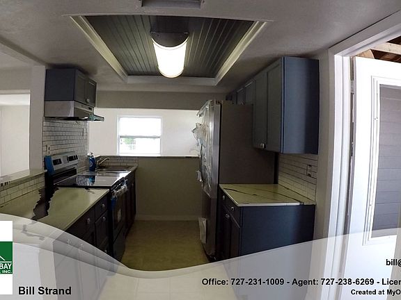 3rd image of 3242 Sanford Dr