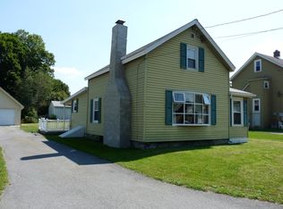 5 5th St, Hoosick Falls, NY 12090
