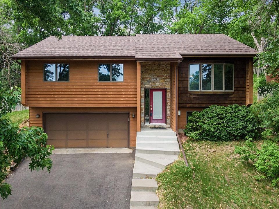 1st image of 2396 Greenbrier Cir