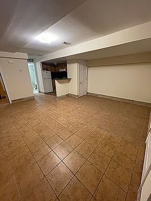 1st image of 2614 Harding Ave Floor 1