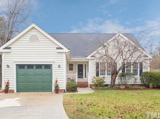 405 Saint John Ct, Holly Springs, NC 27540