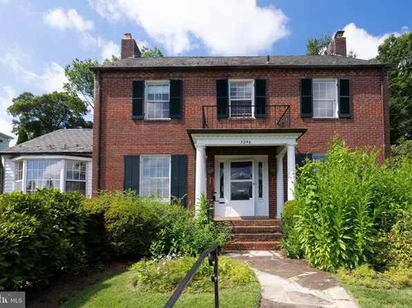 3246 N Abingdon St, Arlington, VA 22207