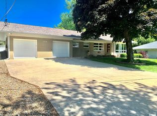 304 Dewey Dr, South Jacksonville, IL 62650