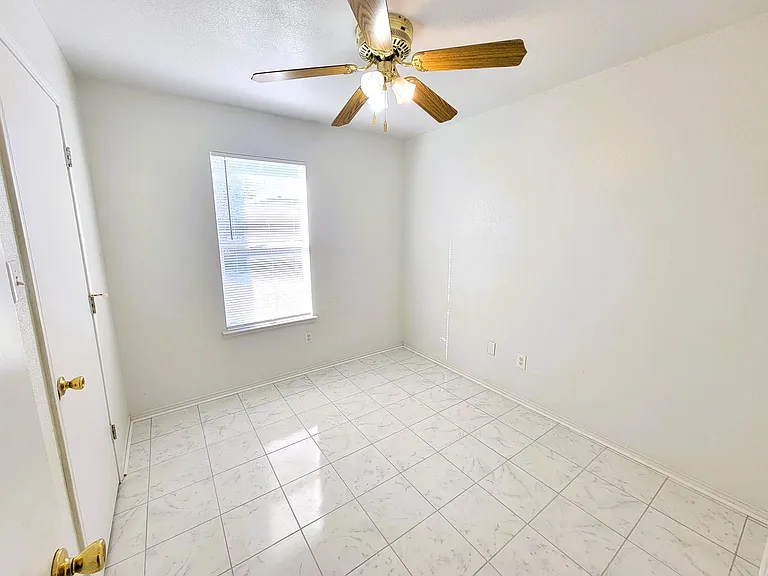 2303 Rainforest Ln — Photo 10