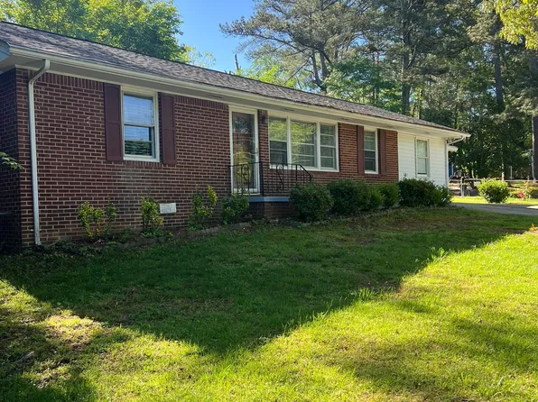 4046 David Dr, Forest Park, GA 30297