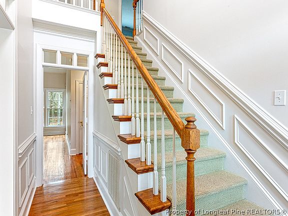 5th image of 612 Longwood Pl