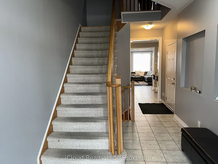 140 Duncan Ln — Photo 4