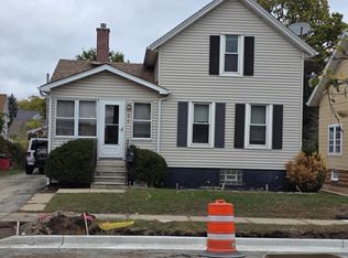 1014 71st St, Kenosha, WI 53143