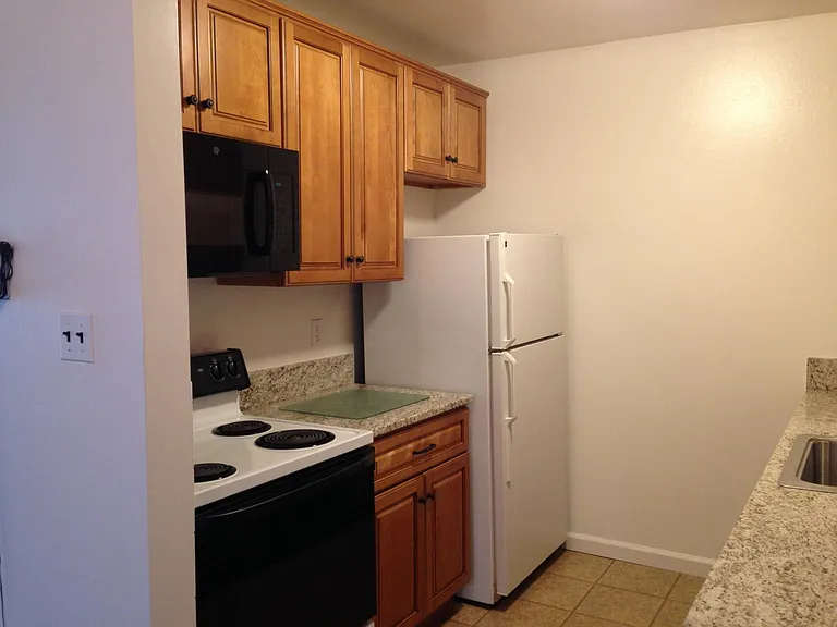 1500 E Ten Mile Rd — Photo 6