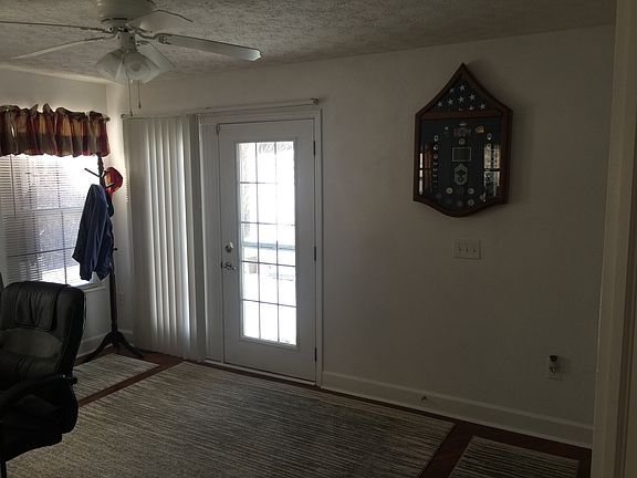 2nd image of 6966 Salon Cir