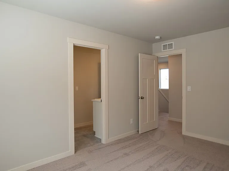 63264 Peale St — Photo 18
