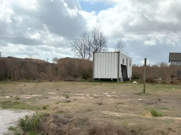1209 Road 5802, Cleveland, TX 77327