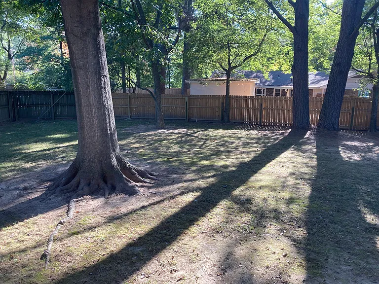 4 Colonial Dr — Photo 9