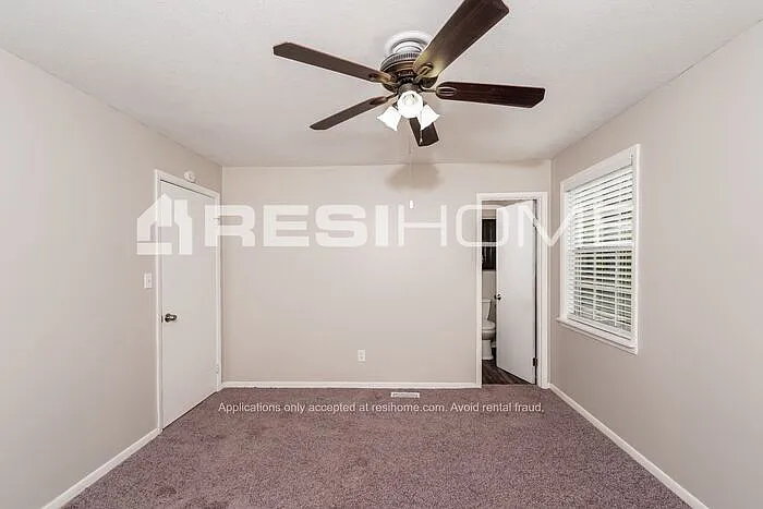5253 Goldmar Dr — Photo 10
