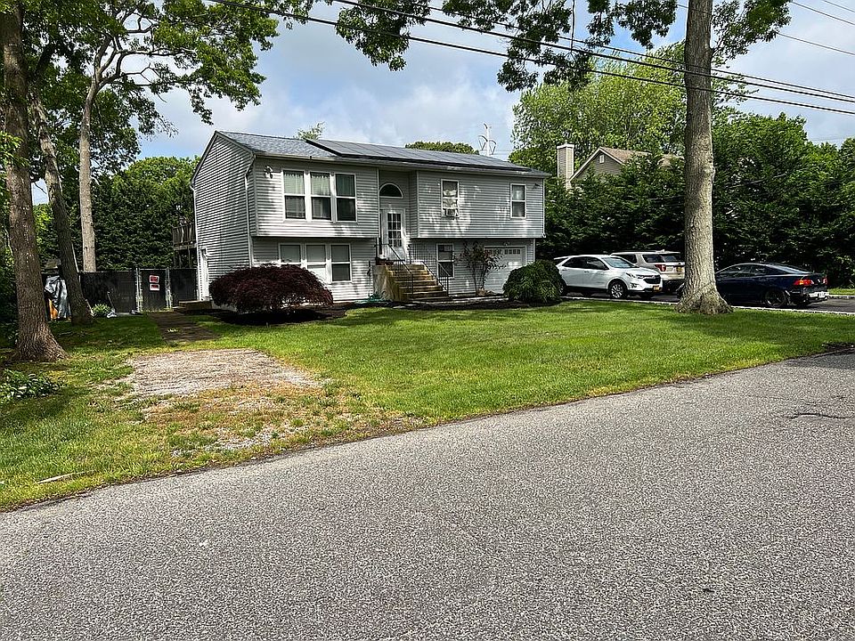 2nd image of 449 Lockwood Dr
