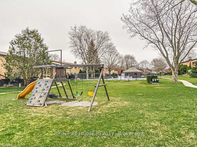 1101 Oxford St E #56 — Photo 10