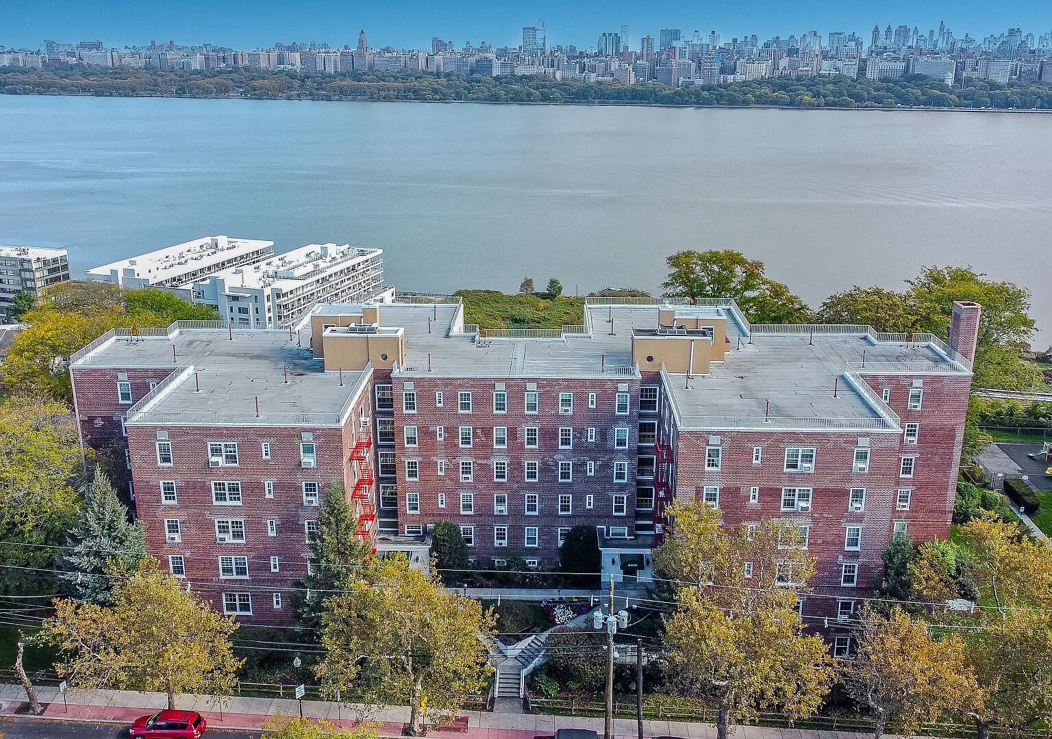 1 bed, 700 sqft, $2,500 — Photo 1