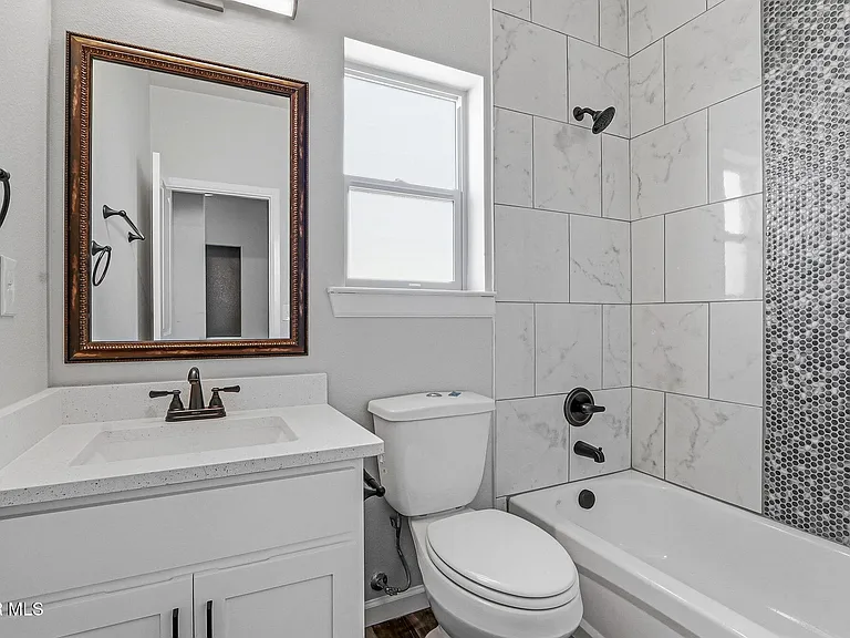 6070 Zinc Hill St — Photo 15
