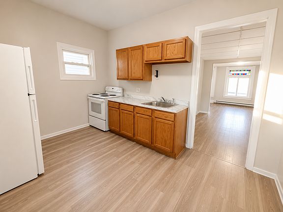 5th image of 456 Arden Pl