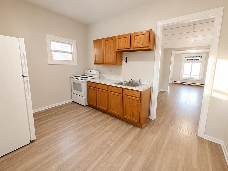 456 Arden Pl — Photo 5