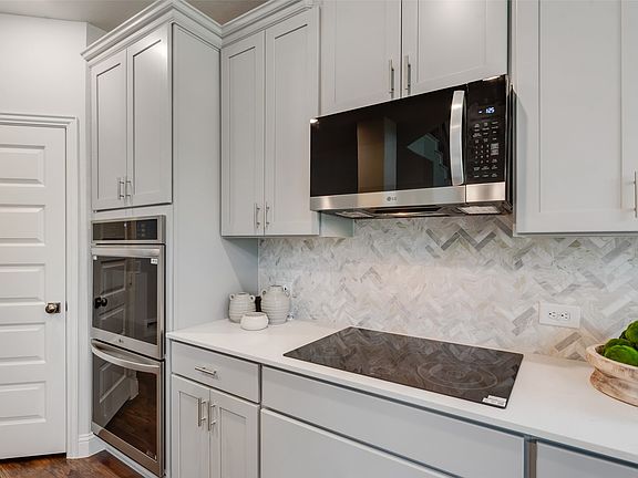 3rd image of 5216 Picasso Rd