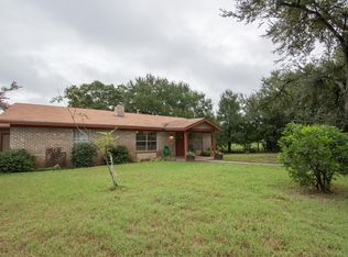 2112 County Road 302, Elgin, TX 78621