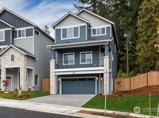 303 207th St SE #7-EH, Bothell, WA 98012