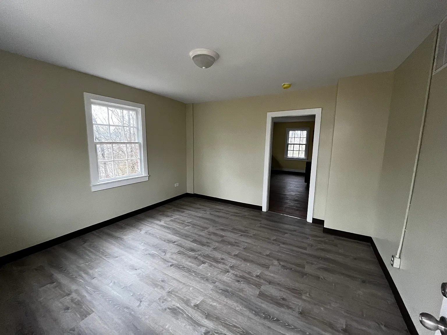 2 bed, 840 sqft, $850 — Photo 1