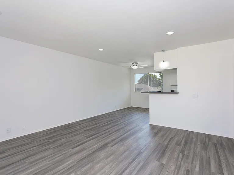 660 W Sierra Madre Blvd #U — Photo 5