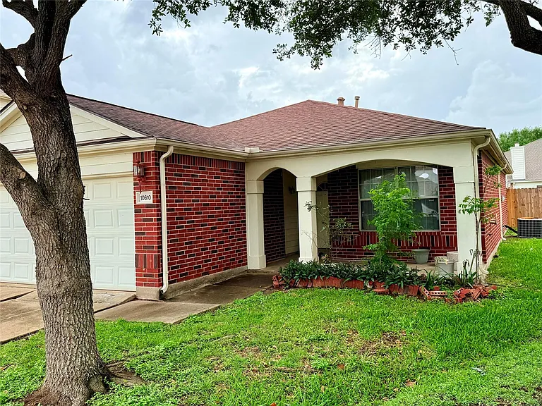 10610 Sugar Place Ct — Photo 2