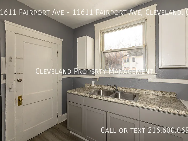 11611 Fairport Ave #11611 FAIRPORT AVE — Photo 17