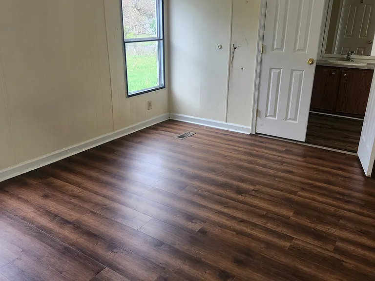 121 Connector Rd — Photo 5