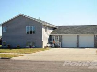 318 Christine St, Mitchell, SD 57301