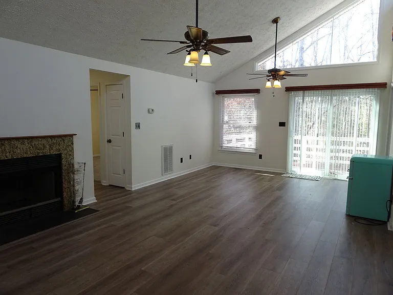 6240 Adams Hunt Dr — Photo 3
