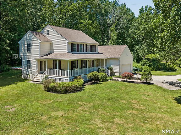 3rd image of 10 Ferris Road
