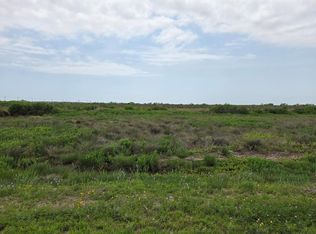 213 & 214 Southview Dr, Rockport, TX 78382