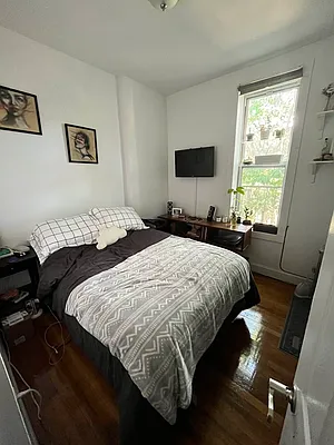 Rented by Delmark Realty LLC | media 19