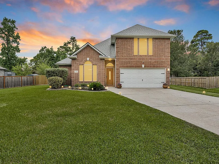 7223 Wedgewood Dr — Photo 1