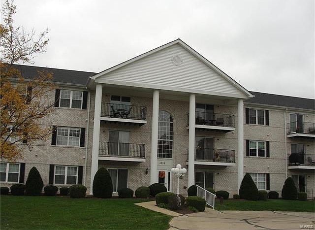 1st image of 3624 Colonia Place Dr APT J