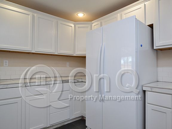 5th image of 2040 E Don Carlos Ave