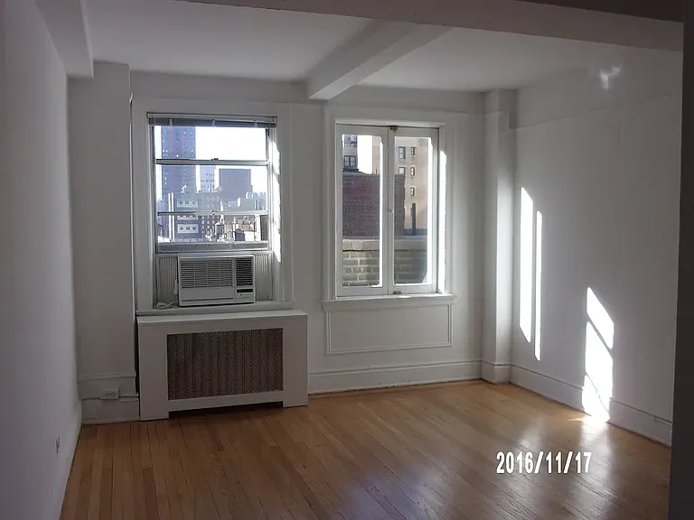 150 E 39th St #1601 — Photo 1